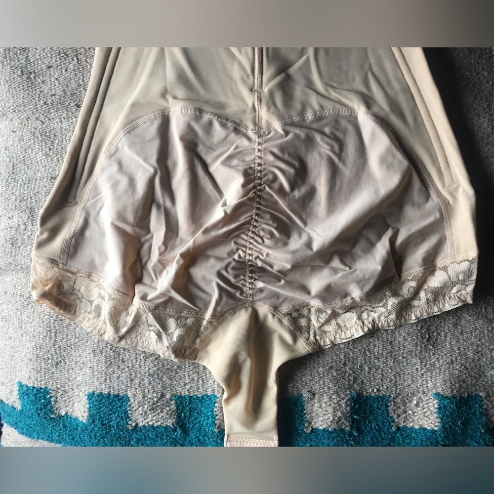 Body Shaper - Picture 7 of 10